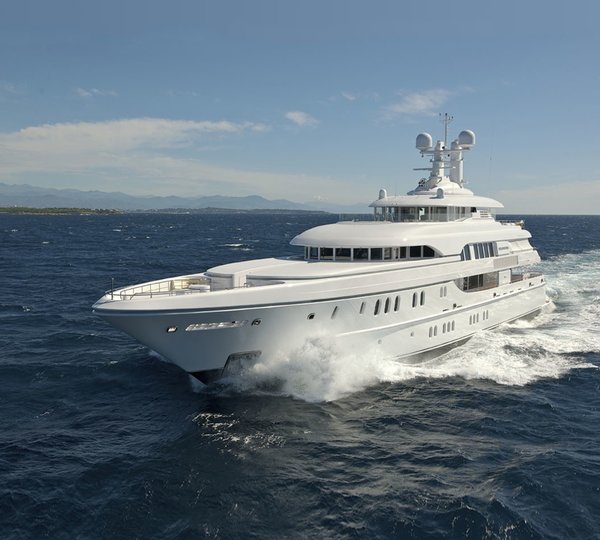 Yacht HUNTRESS, Lurssen Superyacht | CHARTERWORLD Luxury Superyacht ...